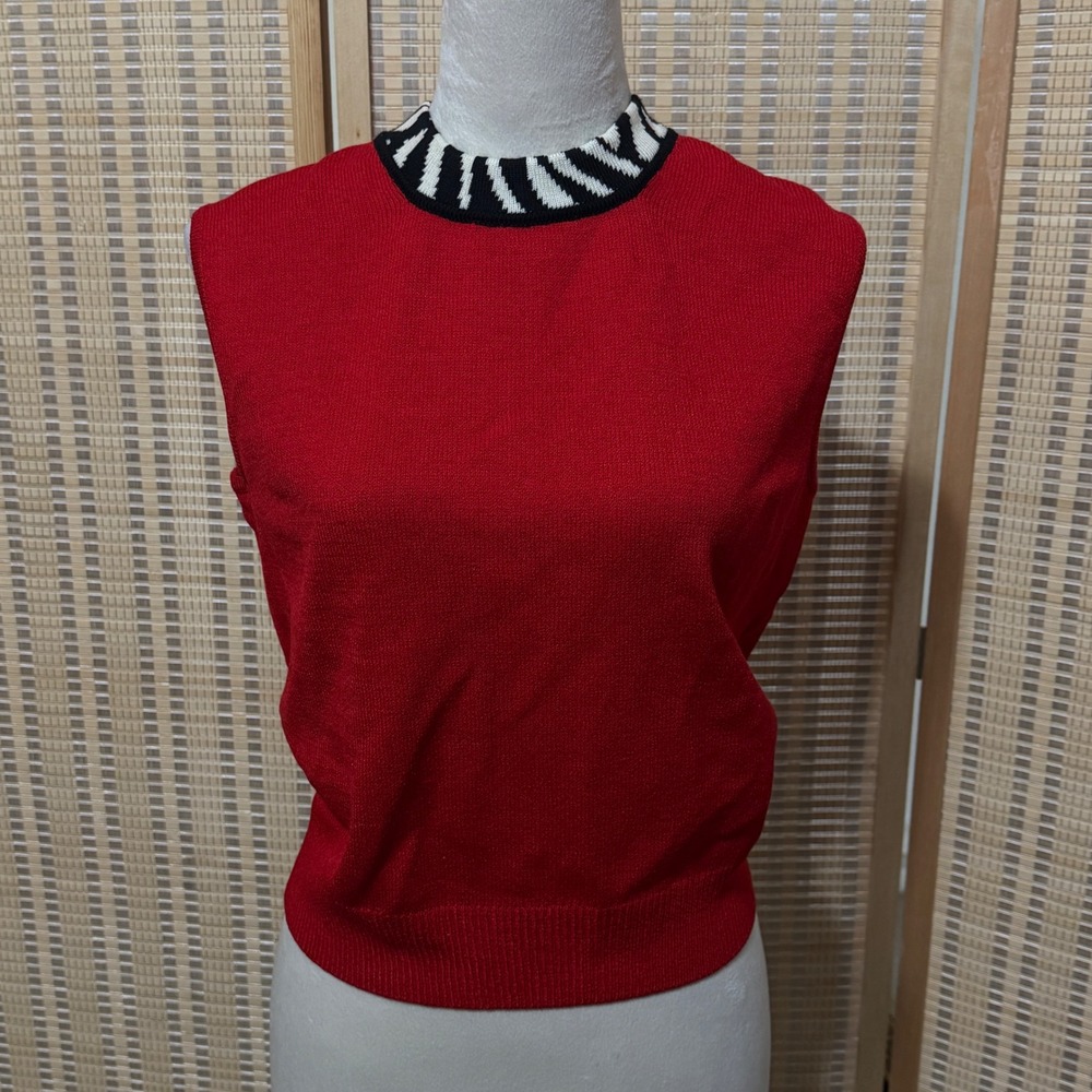 St John Marie Gray Sz Sm Red Santana Knit Zebra Crew Neck Sleeveless Top blouse